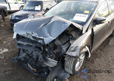 2016 Ford Focus Se z USA, uszkodzony, nr VIN 1FADP3F26GL350805